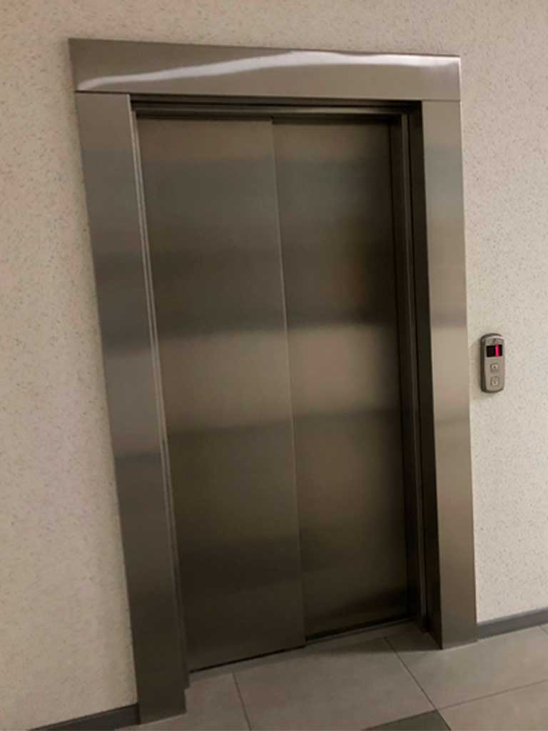 Изготовление и монтаж лифтовых порталов